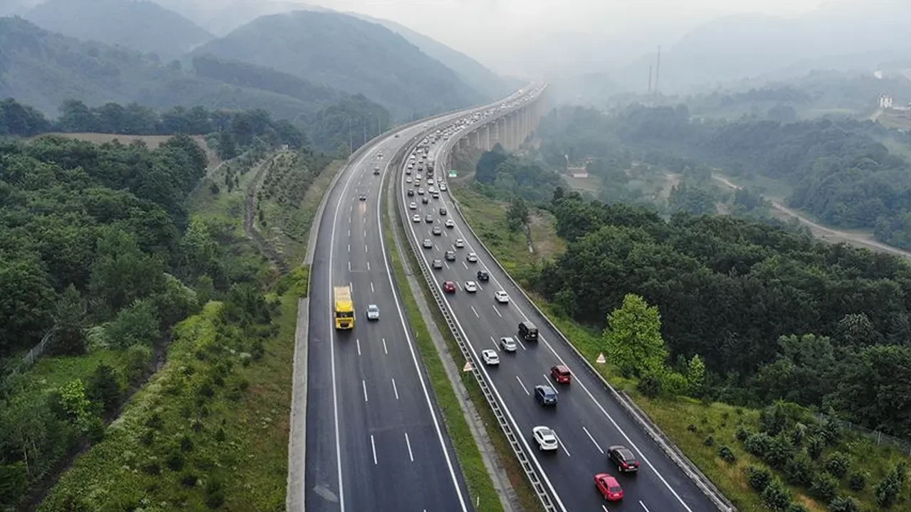 İzmir Çevre Yolu paralı mı oluyor? Karayolları Genel Müdürlüğü'nden açıklama