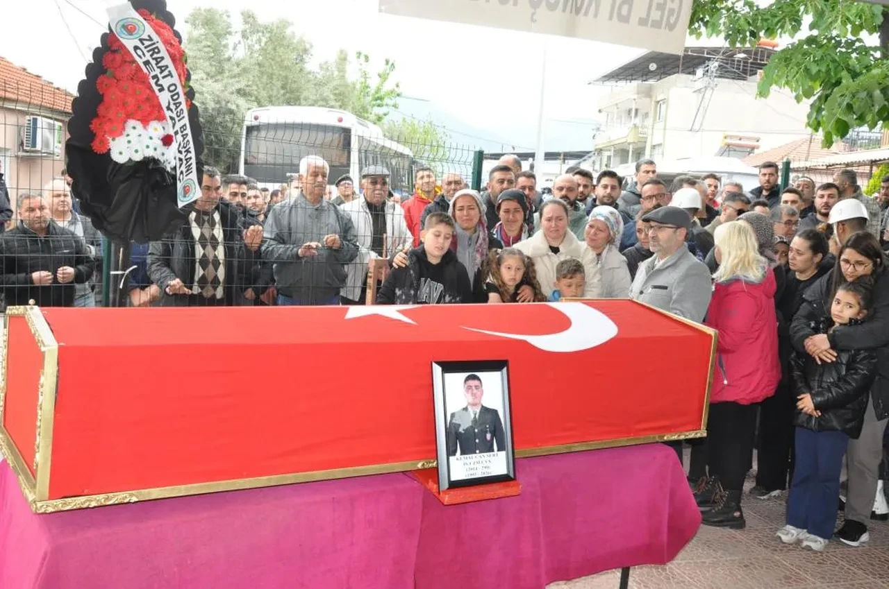 Kaza kurbanı Manisalı Uzman Çavuş’a acı veda