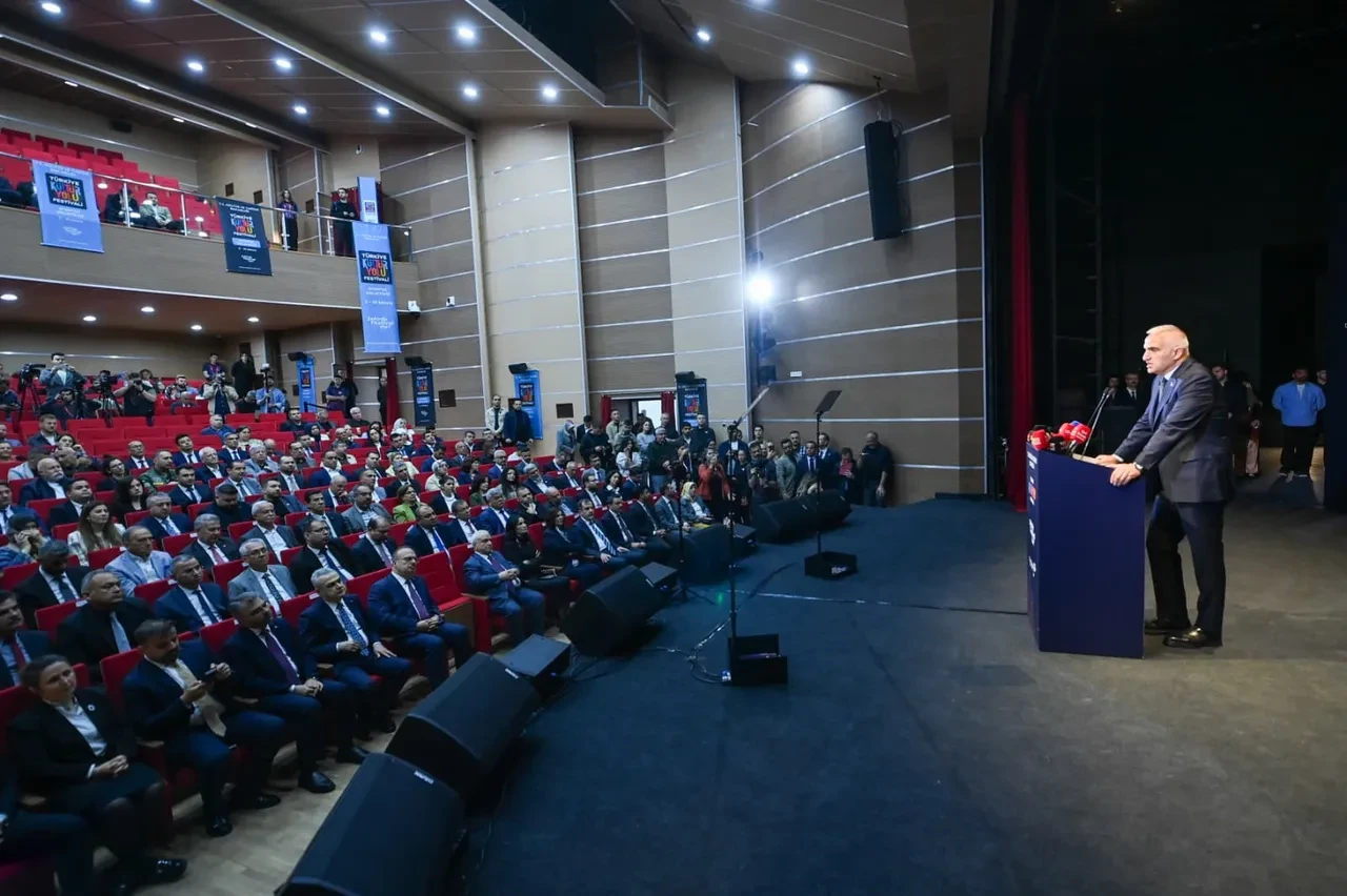 Kültür Yolu ilk kez Aydın'da! Şehir hayatı festivale dönüşüyor: Bakan Ersoy'dan önemli açıklamalar