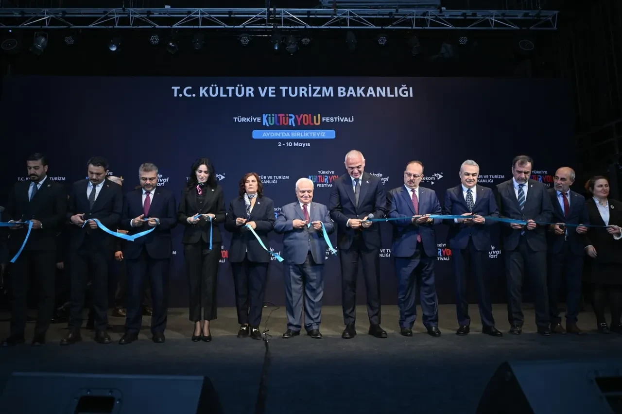 Kültür Yolu ilk kez Aydın'da! Şehir hayatı festivale dönüşüyor: Bakan Ersoy'dan önemli açıklamalar
