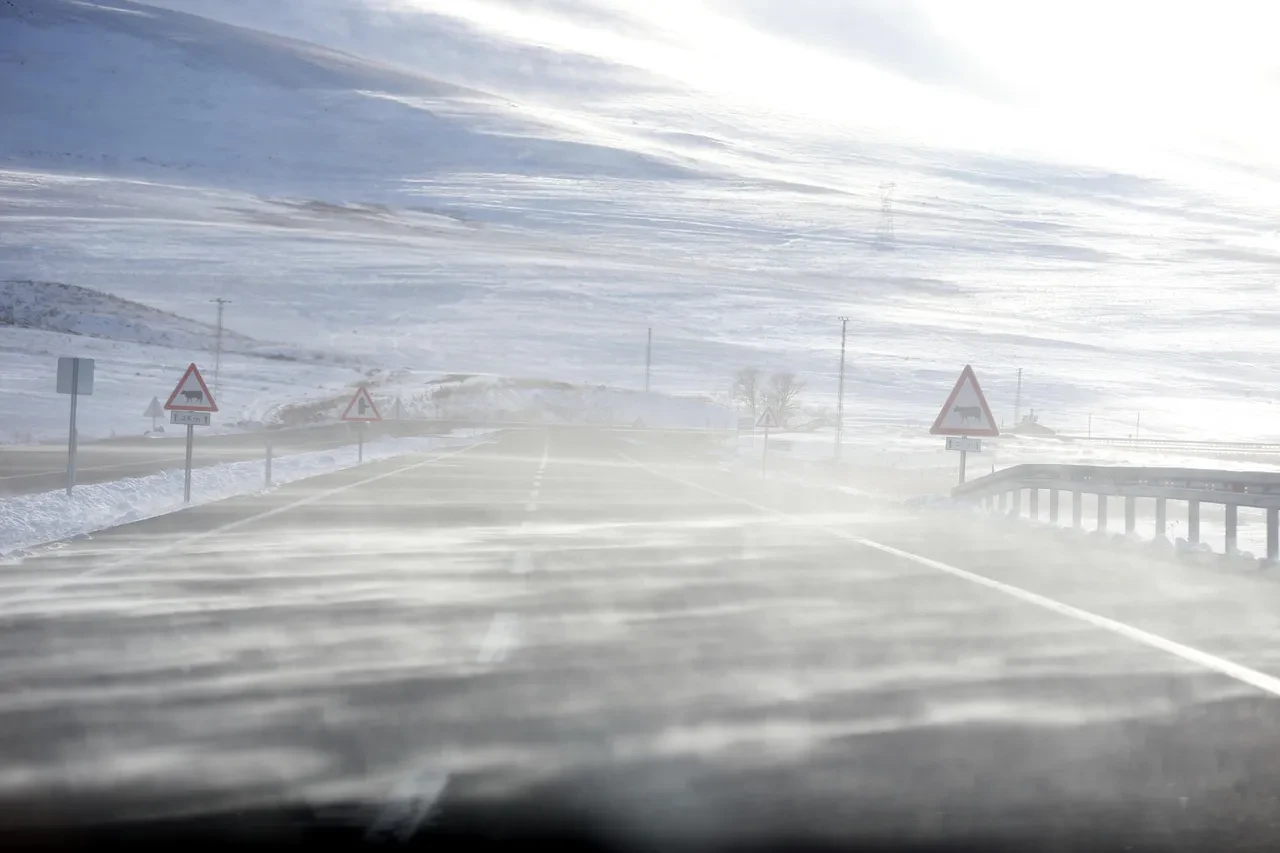 Meteoroloji 13 ili sarı kodla uyardı: Kar, sağanak ve fırtına geliyor! Sıcaklık 10 derece düşecek