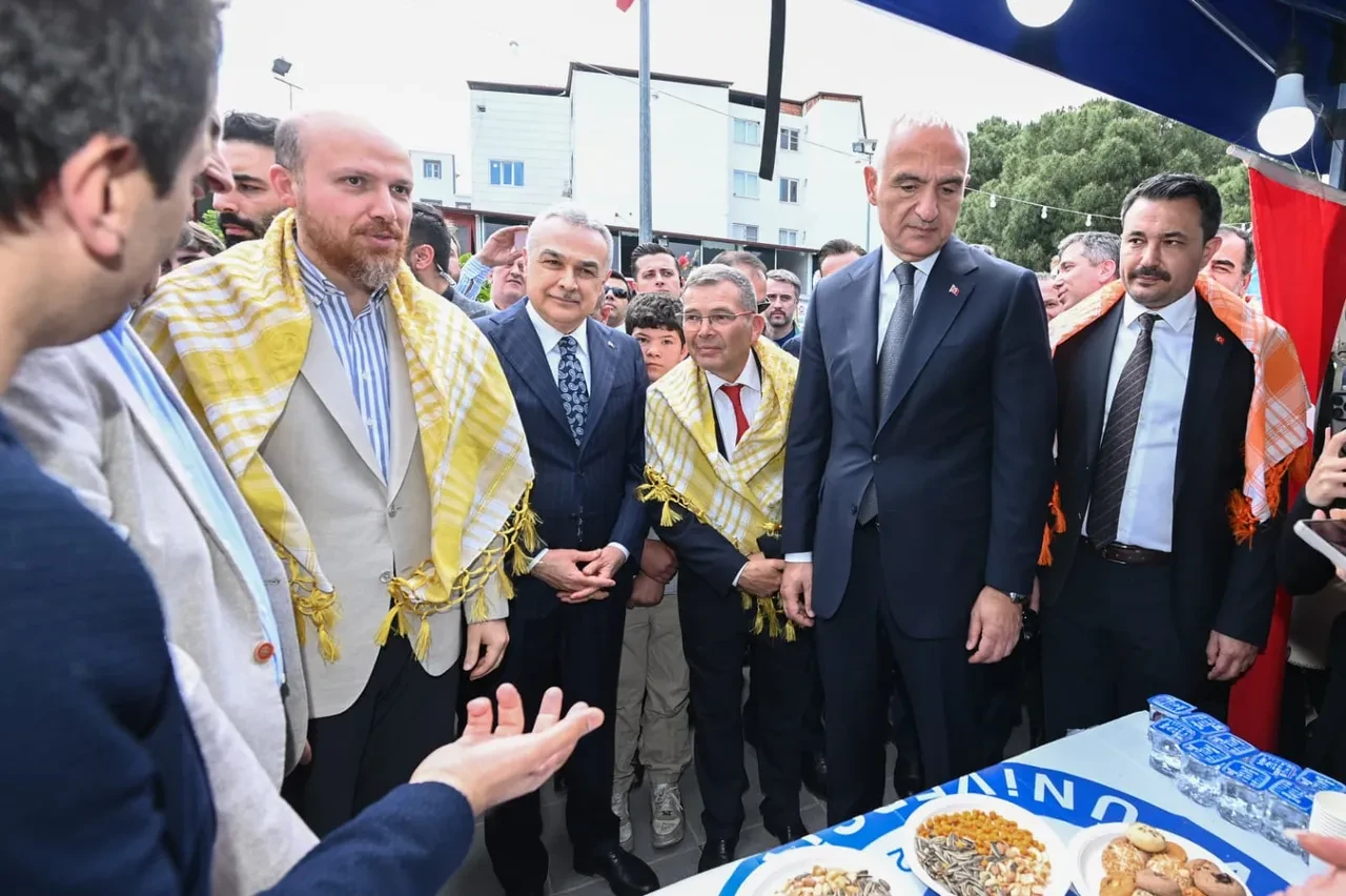 Nazilli’de festival heyecanı! Bakan Ersoy üreticiler ve sanatkârlarla bir araya geldi