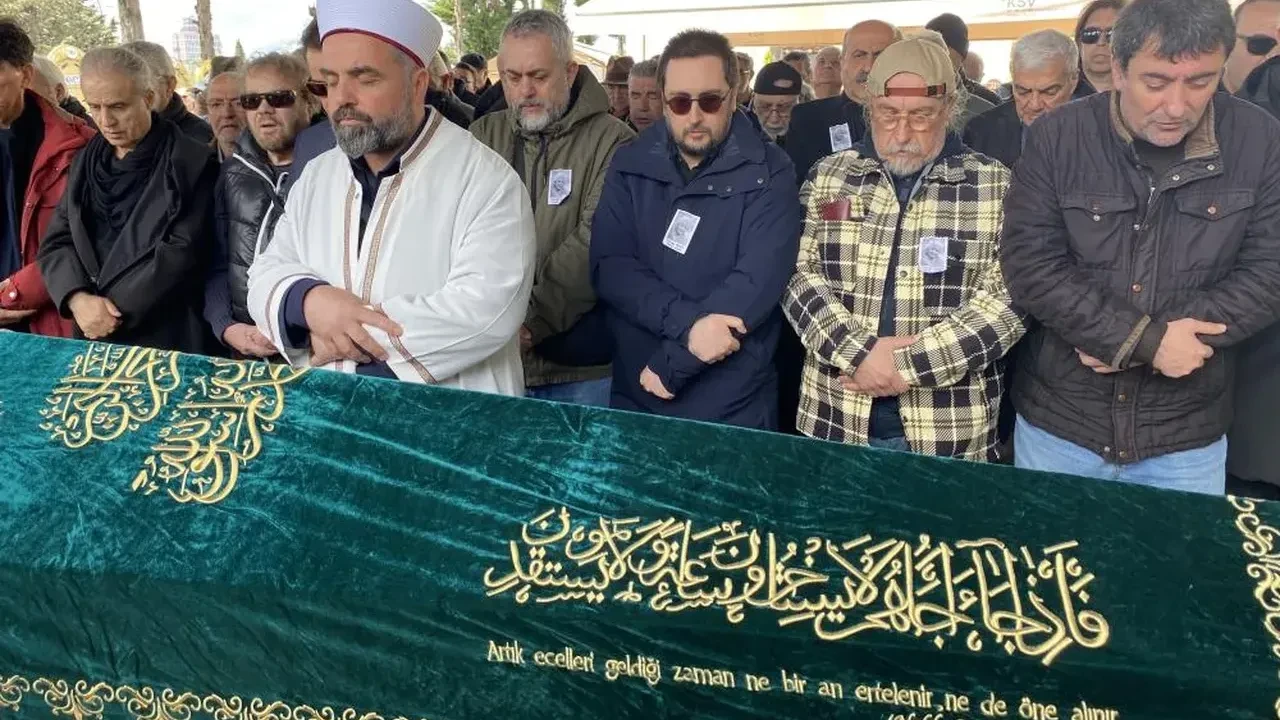 Sanatçı Tülay Özer son yolculuğuna uğurlandı