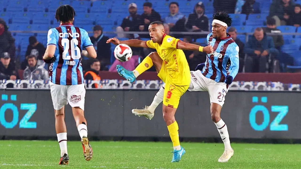 Trabzonspor puanı son dakikalarda kurtardı! Bordo-mavililer Göztepe ile 1-1 berabere kaldı