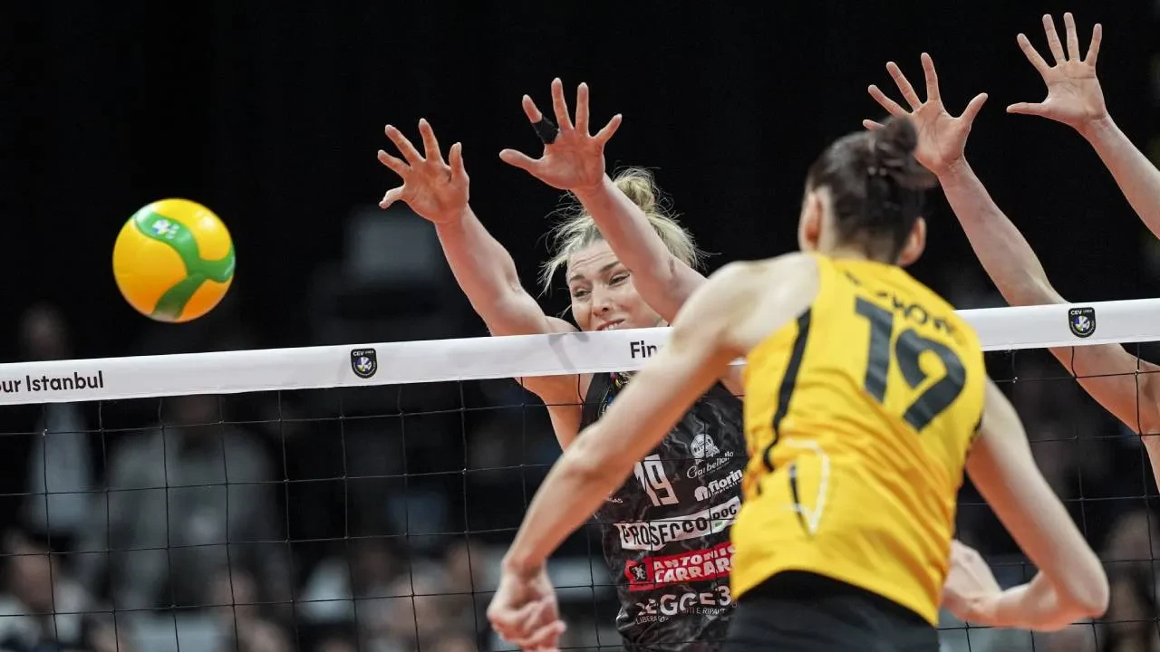 VakıfBank, Şampiyonlar Ligi'nde finale yükseldi! Temsilcimiz, Imoco'yu devirdi