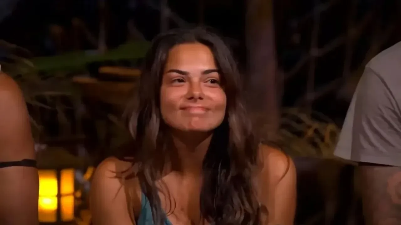 Acun Ilıcalı küplere bindi! Survivor 2026 oyuncu kaçağı, Beyza kamptan kaçtı