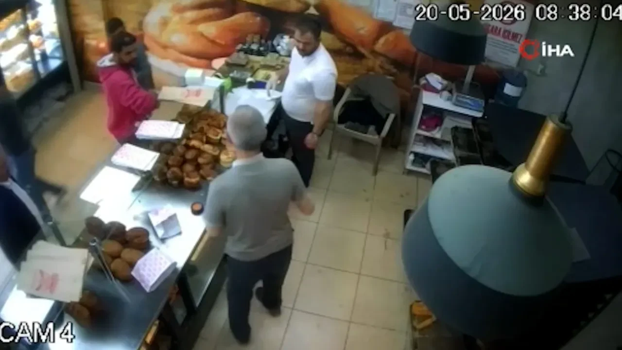 Adıyaman'da deprem anı kameraya yansıdı! Hepsi bir anda böyle kaçıştı