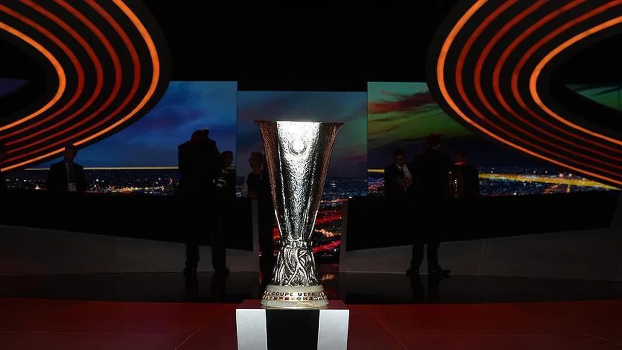 Freiburg Aston Villa hangi kanalda? UEFA finali TRT 1 canlı maç yayını başlıyor