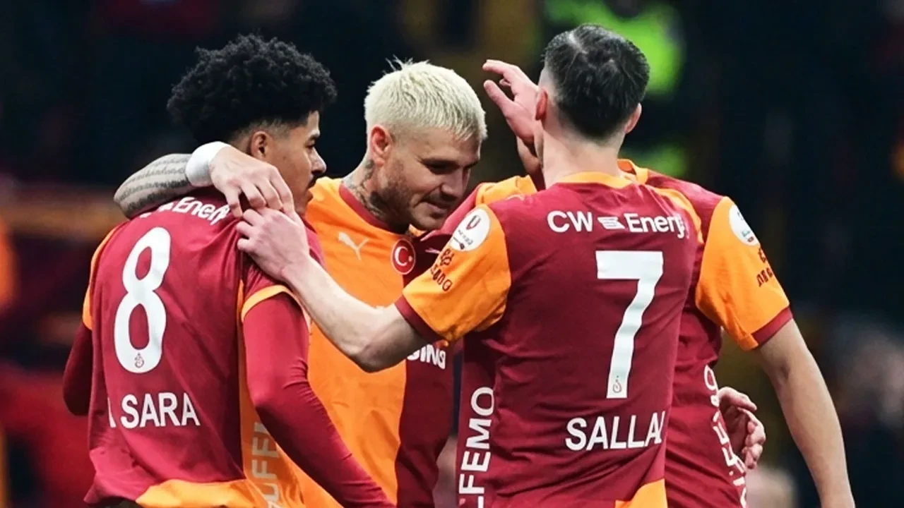 Galatasaray'ın yıldızlarına kanca! İngilizler Gabriel Sara ve Roland Sallai'yi istiyor