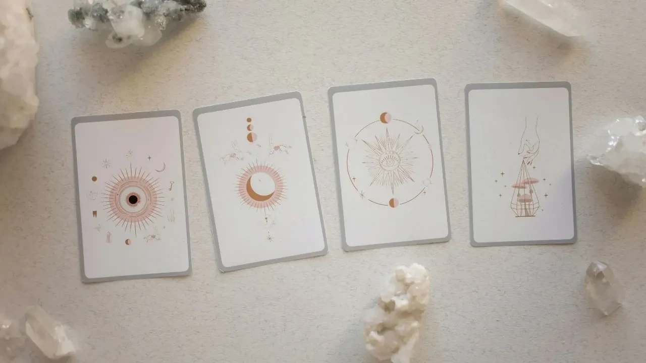 Günlük tarot kart açılımı 21 Mayıs 2026! İletişim ve net sınırlar etrafında dolaşıyor