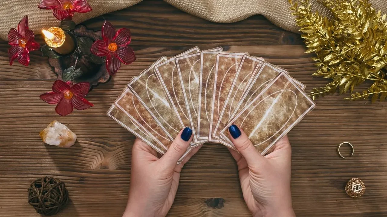 Günlük tarot kart açılımı 21 Mayıs 2026! İletişim ve net sınırlar etrafında dolaşıyor