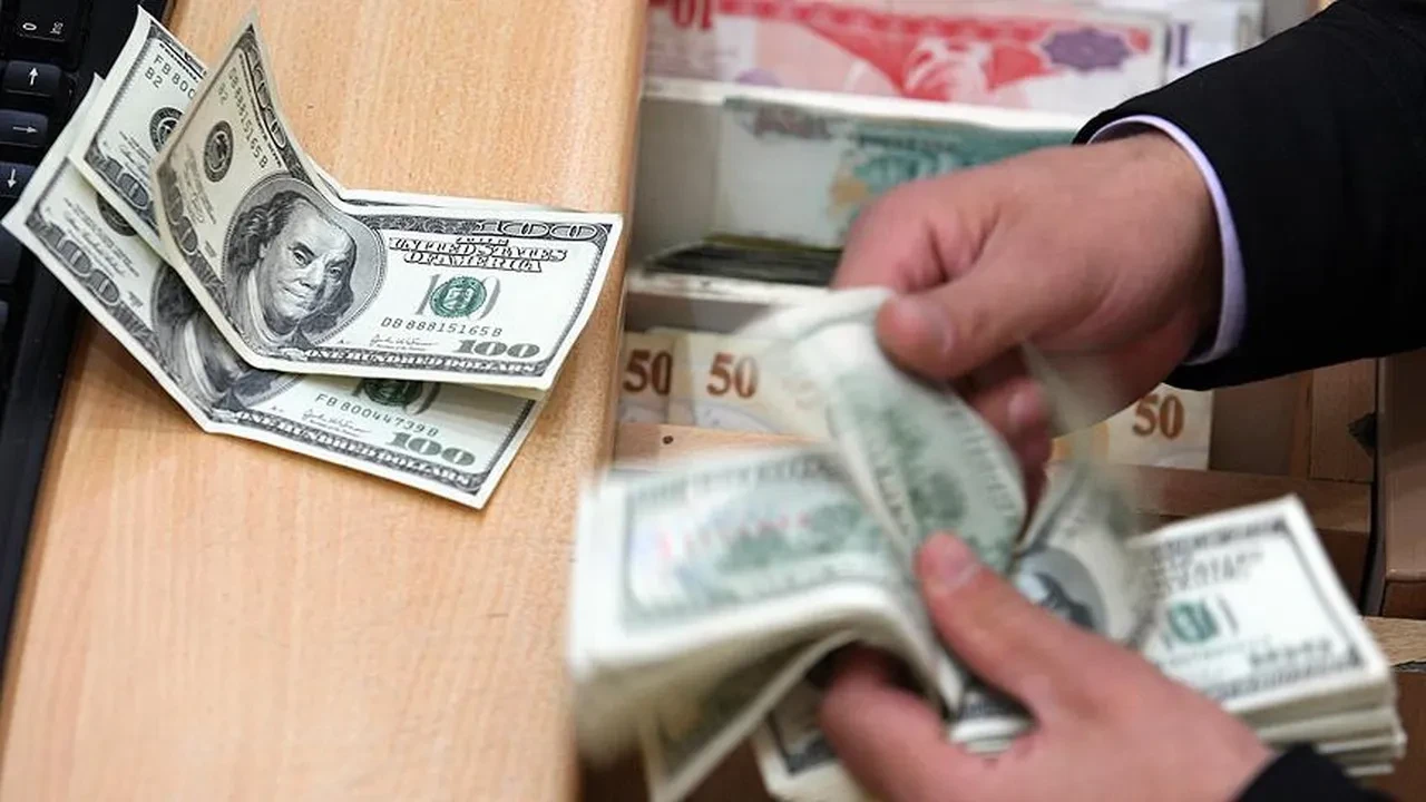 HSBC, dolar/TL tahminini yükseltti! 2026 yıl sonu için yeni rakam