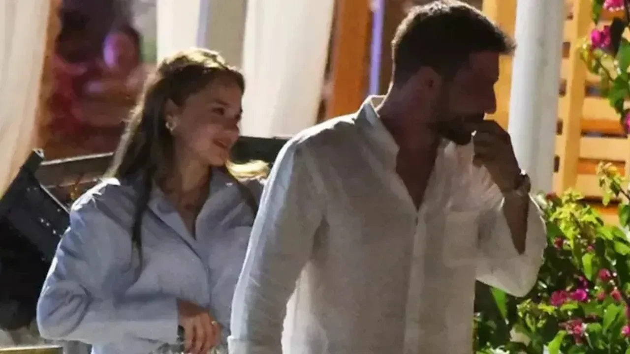 Miray Daner ile 3 yıllık sevgilisi Ata Caner Çerçioğlu’ndan sevindiren haber! İlişkilerini ciddi bir boyuta taşıyacaklar