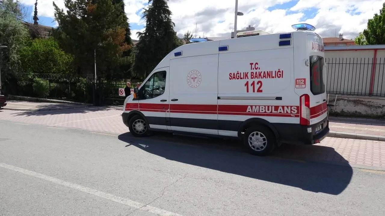 Parkta korkunç olay! 18 yaşındaki genç kız asılı halde bulundu