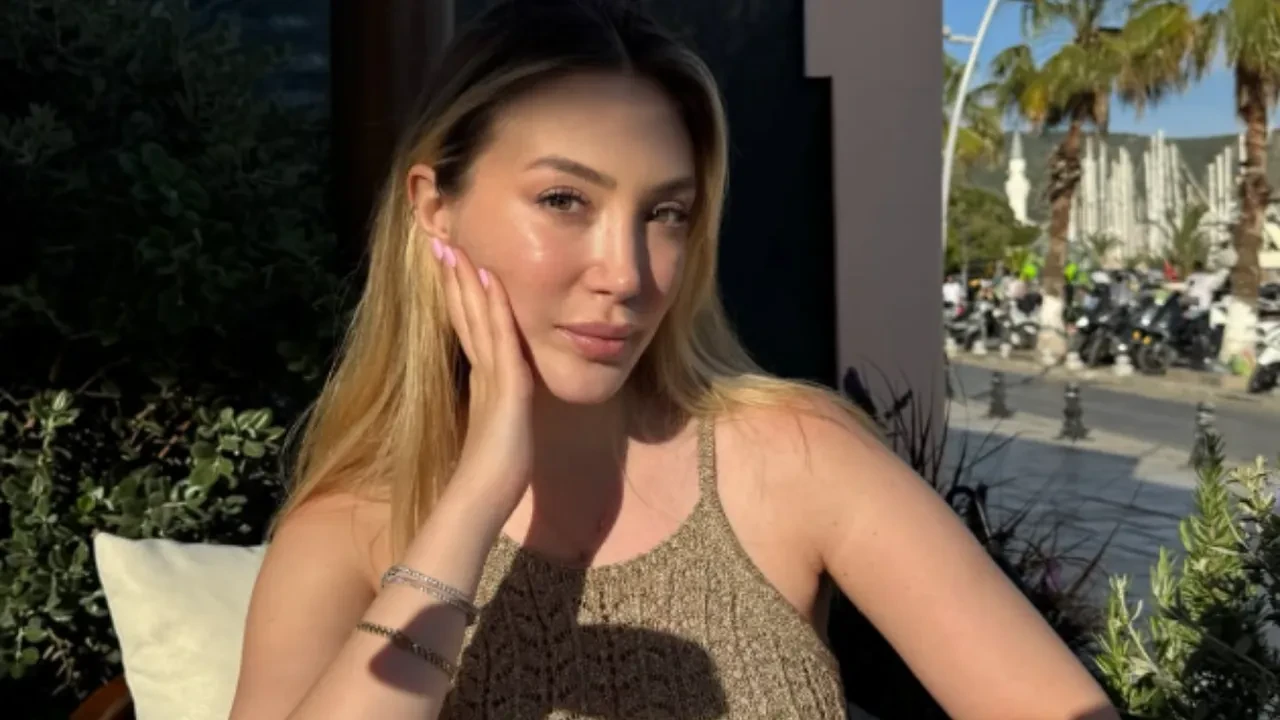 Yasmin Erbil sevgilisi Yiğit Poyraz’a yakalandı! Sosyal medyada gündem oldu