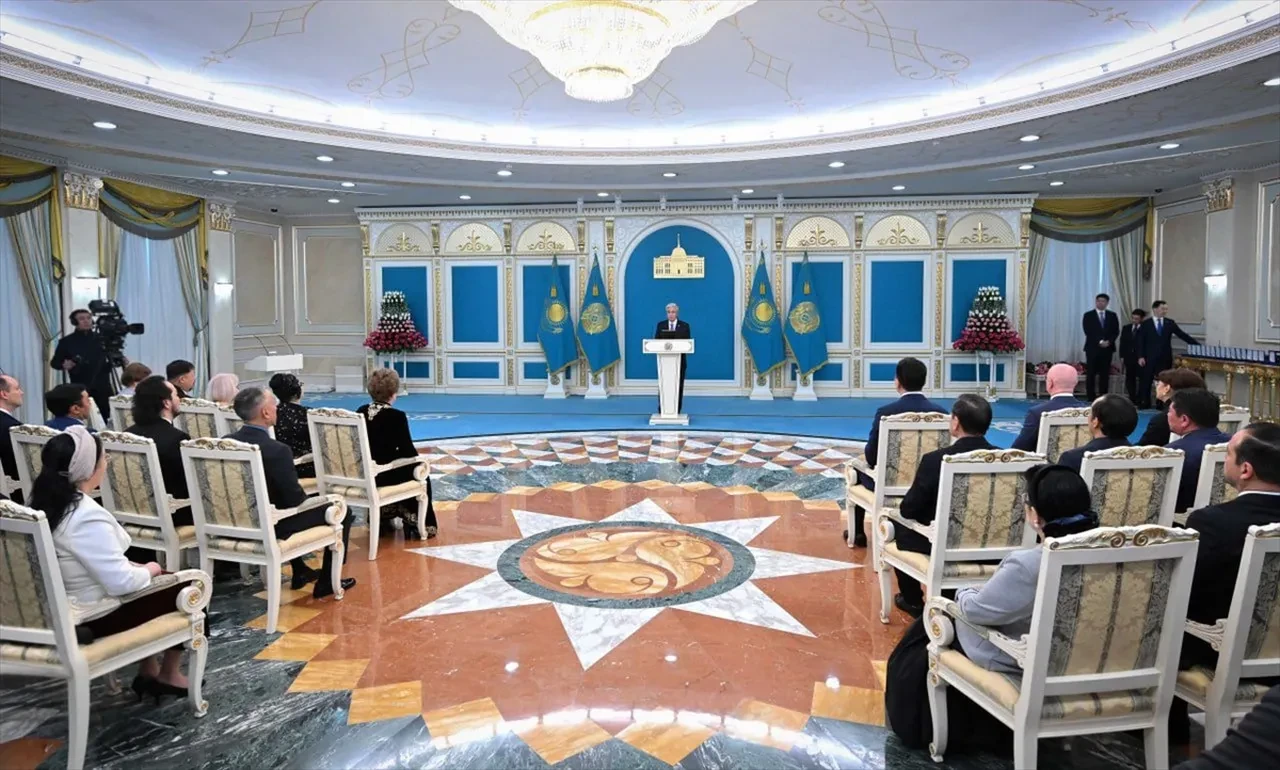 AK Parti Genel Başkan Yardımcısı Kürşat Zorlu'ya Kazakistan'dan 'Dostluk' nişanı