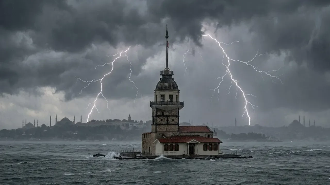 AKOM İstanbul için saat verdi! Şiddetli sağanak aralıksız sürecek: Planı olanlar dikkat
