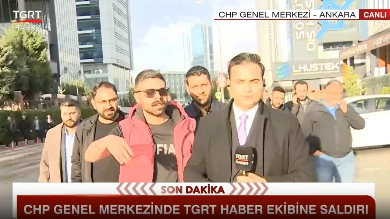 CHP Genel Merkezi'nde TGRT Haber ekibine çirkin saldırı!