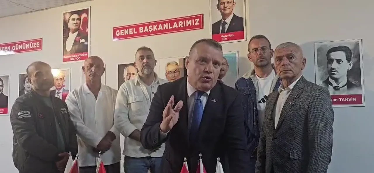 CHP'de mutlak butlan krizi: Kemal Kılıçdaroğlu'nun fotoğrafı indirildi