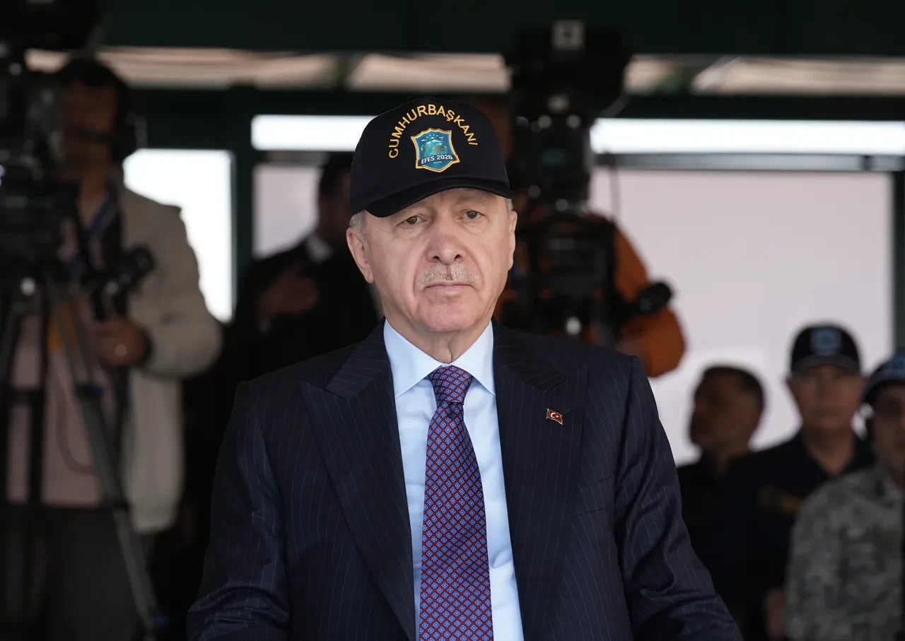 Cumhurbaşkanı Erdoğan'dan EFES-2026'da önemli açıklamalar! 'Türk ordusu, barışın ordusudur'