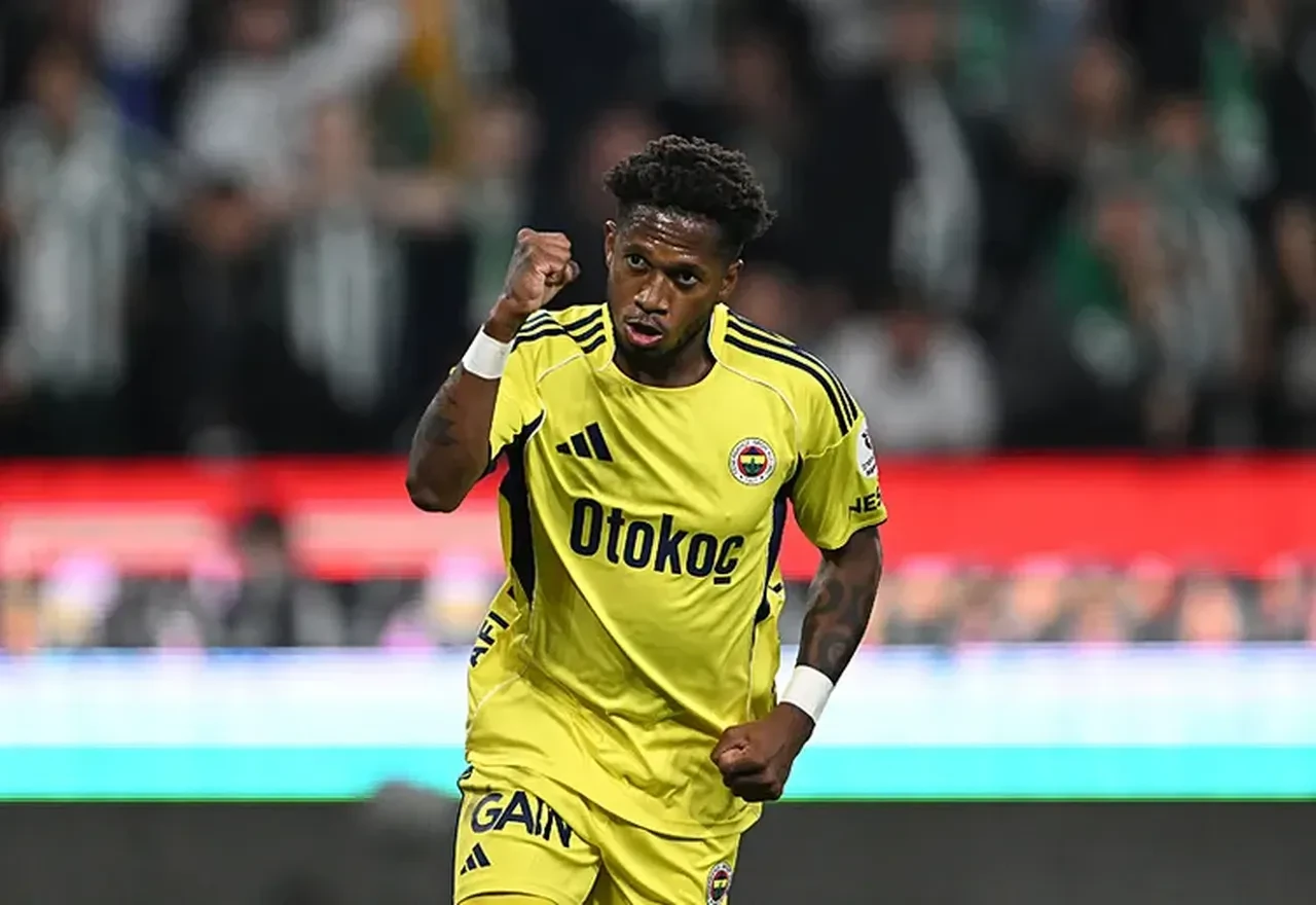 Fenerbahçe'de ilk ayrılık duyuruldu! Yıldız oyuncu bavullarını topladı, kalacağı evi bile yaptırdı