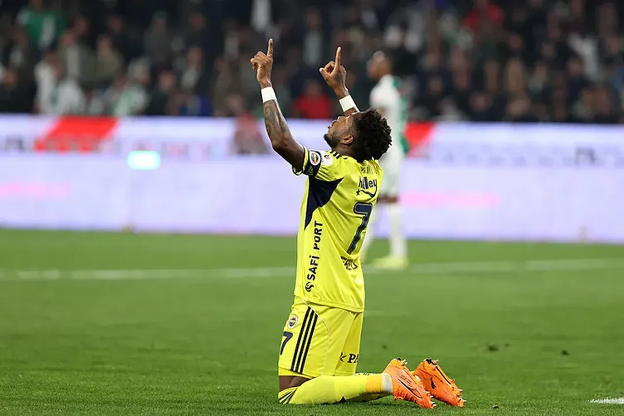 Fenerbahçe'de ilk ayrılık duyuruldu! Yıldız oyuncu bavullarını topladı, kalacağı evi bile yaptırdı