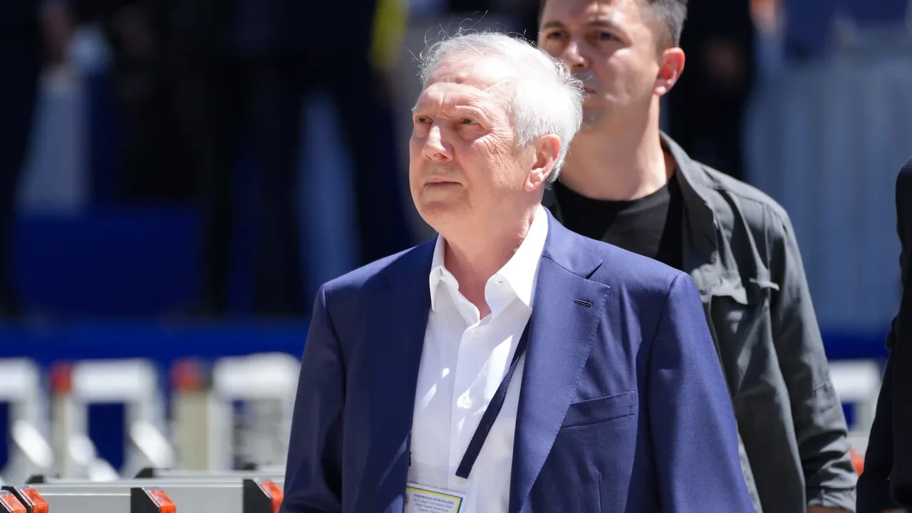 Fenerbahçe'den Süper Lig tarihine geçecek transfer! Aziz Yıldırım ve Hakan Safi karşı karşıya: Marsilya'nın yıldızı geliyor