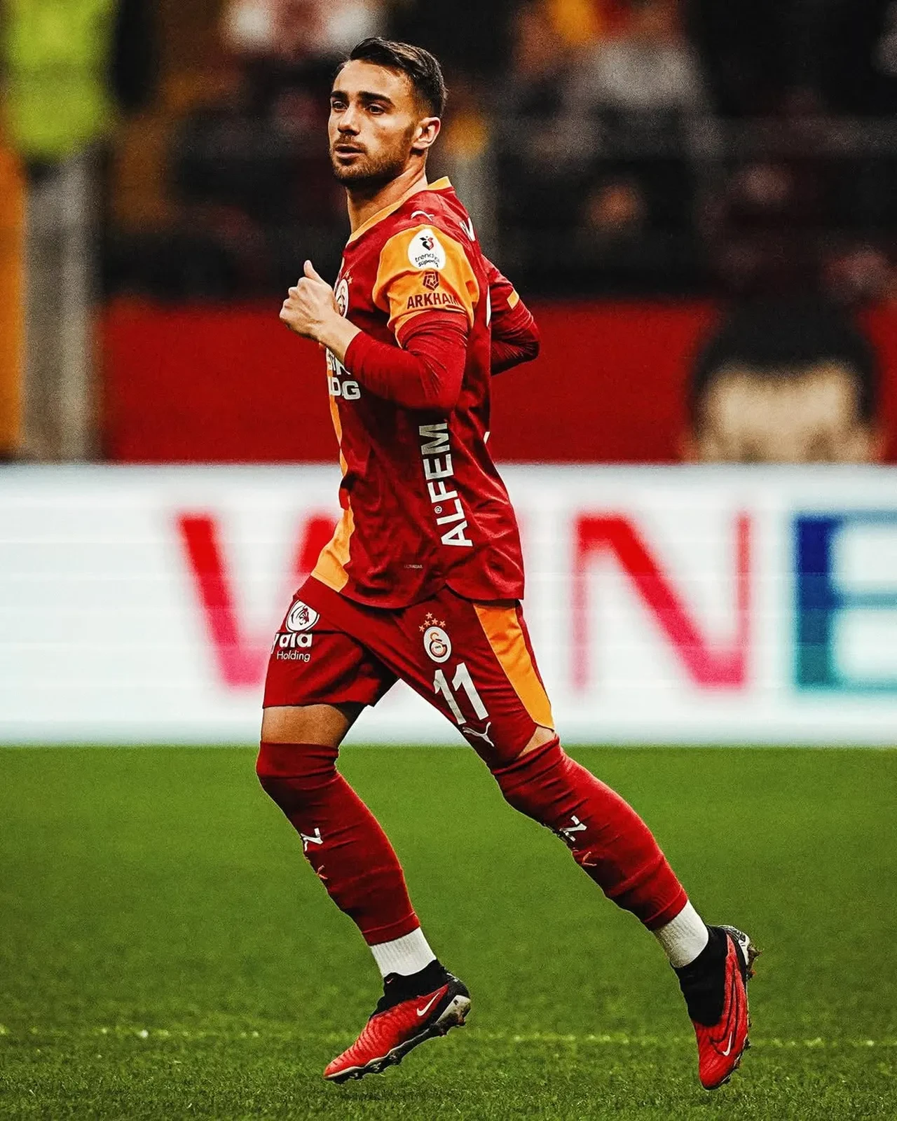 Galatasaray’ın en medyatik 11’i belli oldu! Zirvedeki isim Icardi’ye fark attı