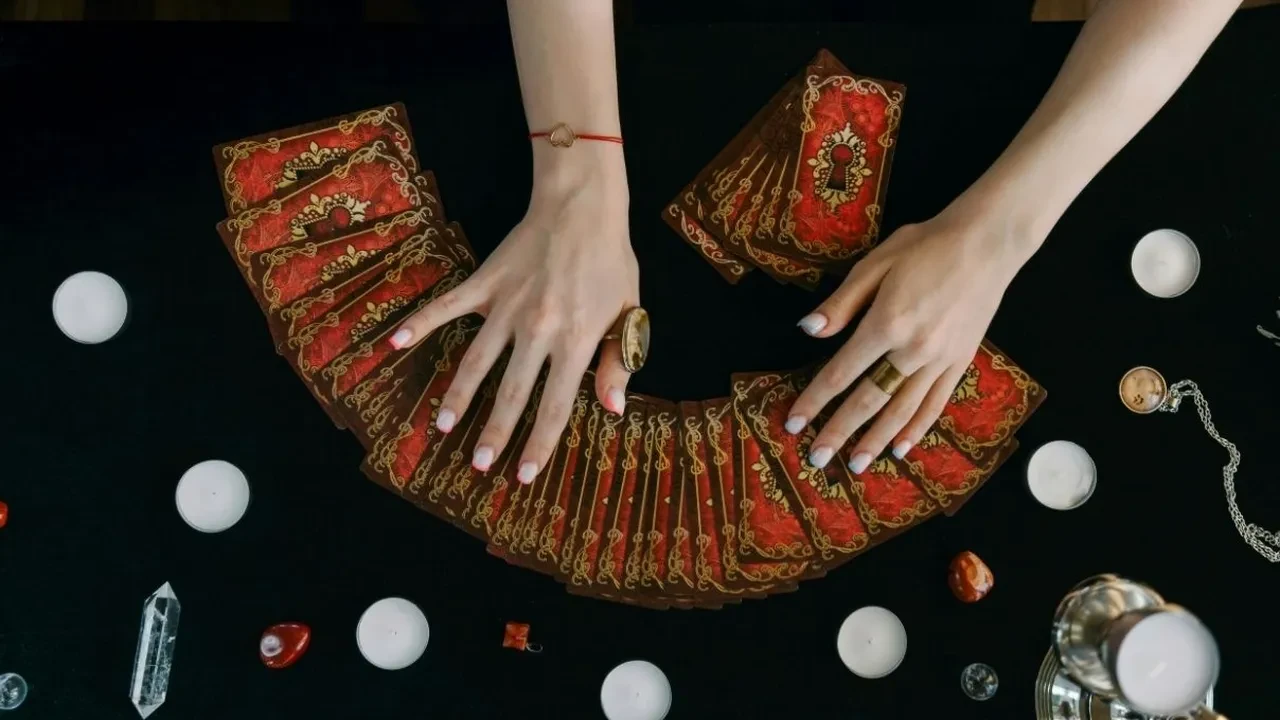 Günlük tarot kart açılımı 22 Mayıs 2026! Sezgisel olarak net olacaksınız