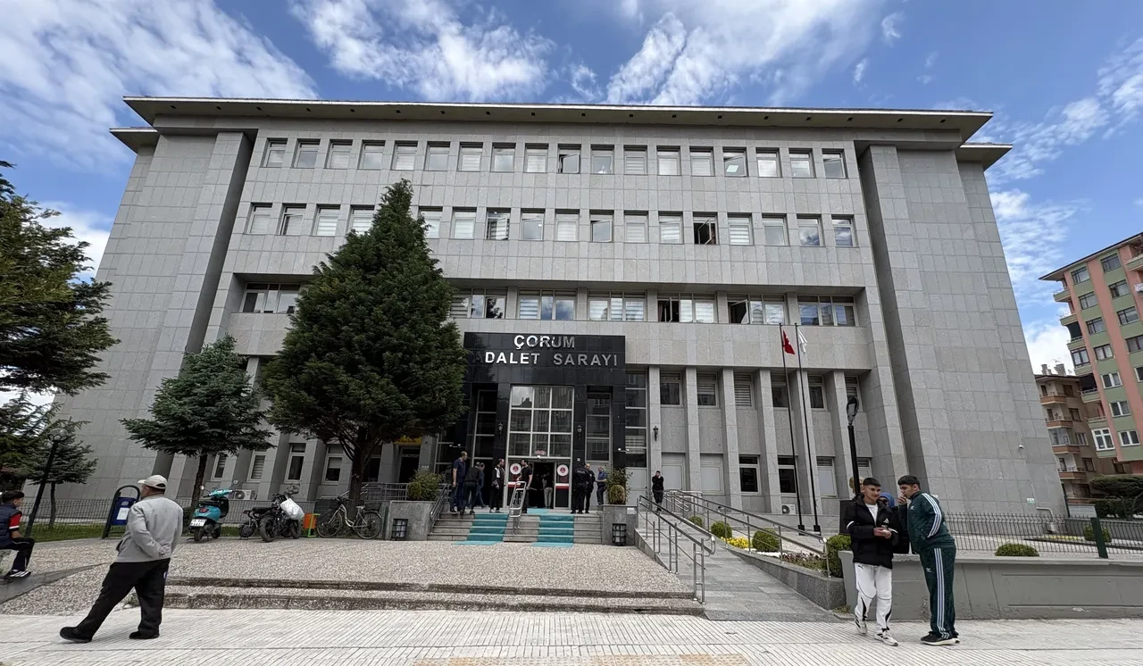 Güzellik salonunda akılalmaz üçkağıt: Müşterileri oyalayıp, vurgun yapmışlar