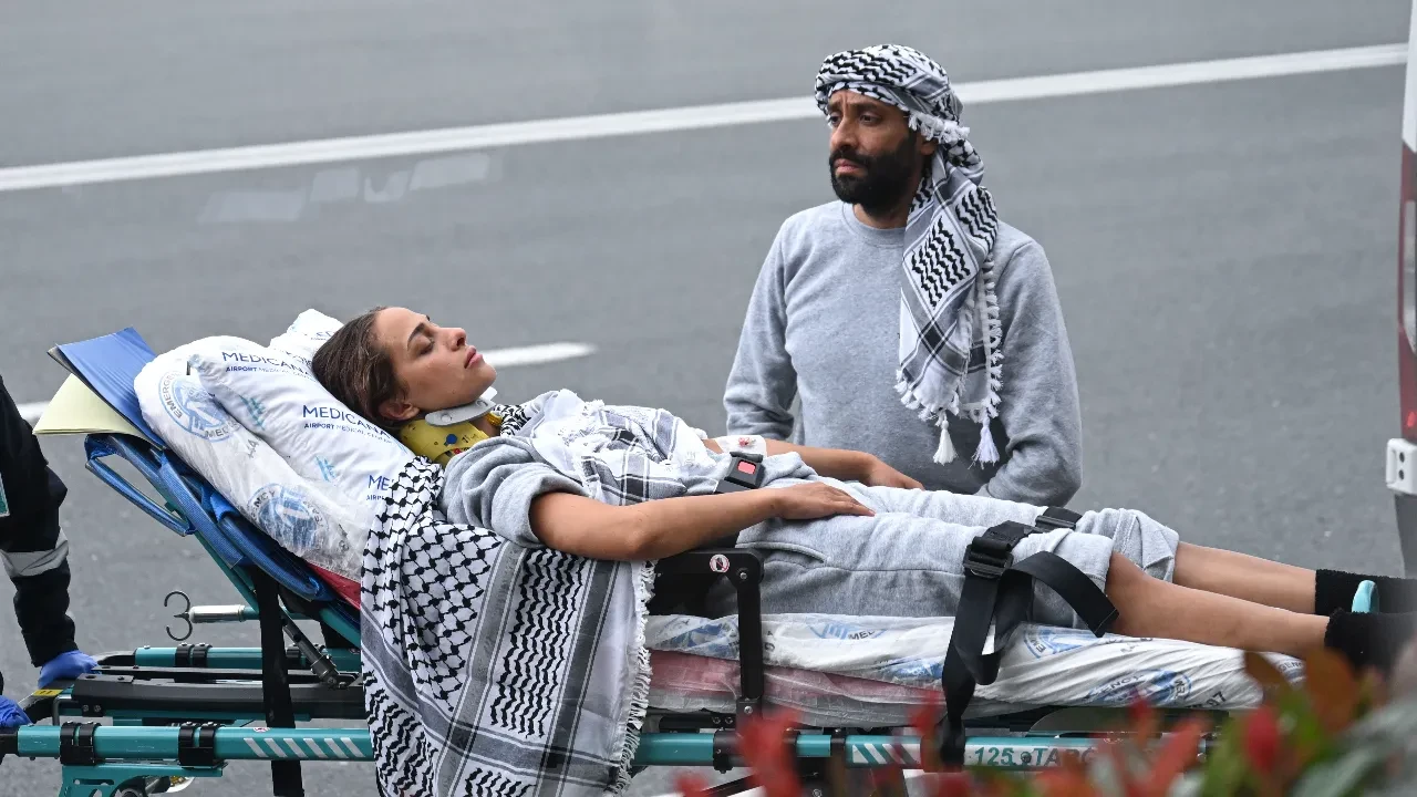 İsrail'in alıkoyduğu Sumud Filosu aktivistleri Türkiye'ye getirildi