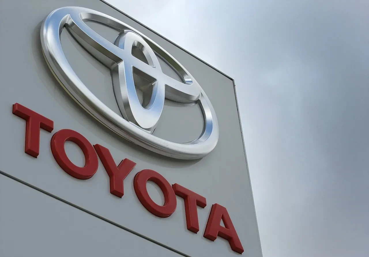 Toyota'nın en çok satan modellerinden biri çarpışma testinden sıfır çekti!
