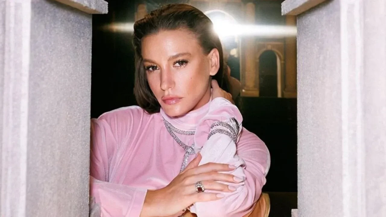 Yurt dışındaki Serenay Sarıkaya sessizliğini bozdu! Hakkında gözaltı kararı çıkmıştı!