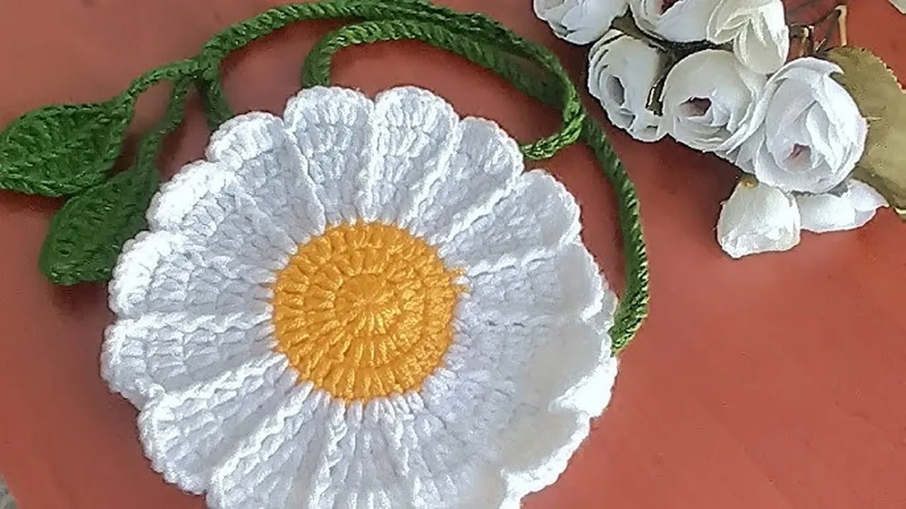 Bez çantaların şıklığını artıran tığ işlemeli örgü modelleri 2026!