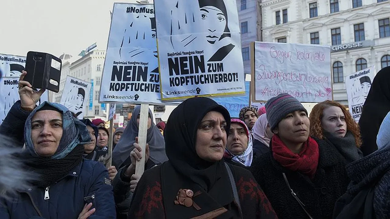 Birleşik Krallık'ta bir güneş doğuyor! Müslüman nüfus 4 milyona ulaştı, İslam düşmanları çıldırdı