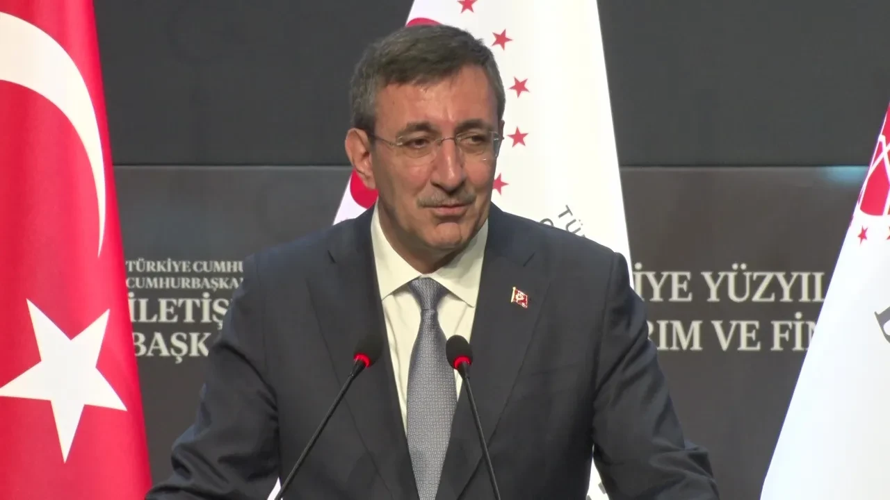 Cevdet Yılmaz'dan kritik mesaj: Liberal düzen zayıfladı, bu dönem Türkiye için fırsat