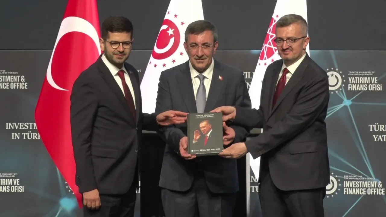 Cevdet Yılmaz'dan kritik mesaj: Liberal düzen zayıfladı, bu dönem Türkiye için fırsat