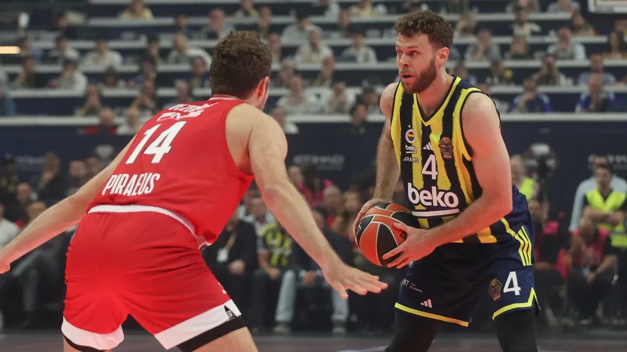 Fenerbahçe Beko, Final Four'dan elendi! Sarı-lacivertliler, EuroLeague'de Olympiakos'a kaybetti