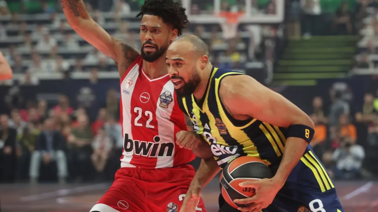 Fenerbahçe Beko, Final Four'dan elendi! Sarı-lacivertliler, EuroLeague'de Olympiakos'a kaybetti