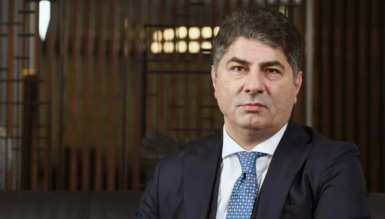 Hakan Safi yönetim kurulu listesini açıkladı!
