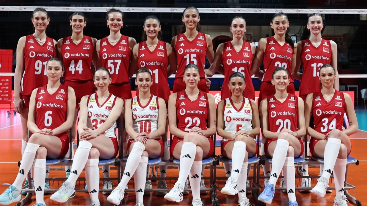 Filenin Sultanları, Polonya'yı 3-2 yendi
