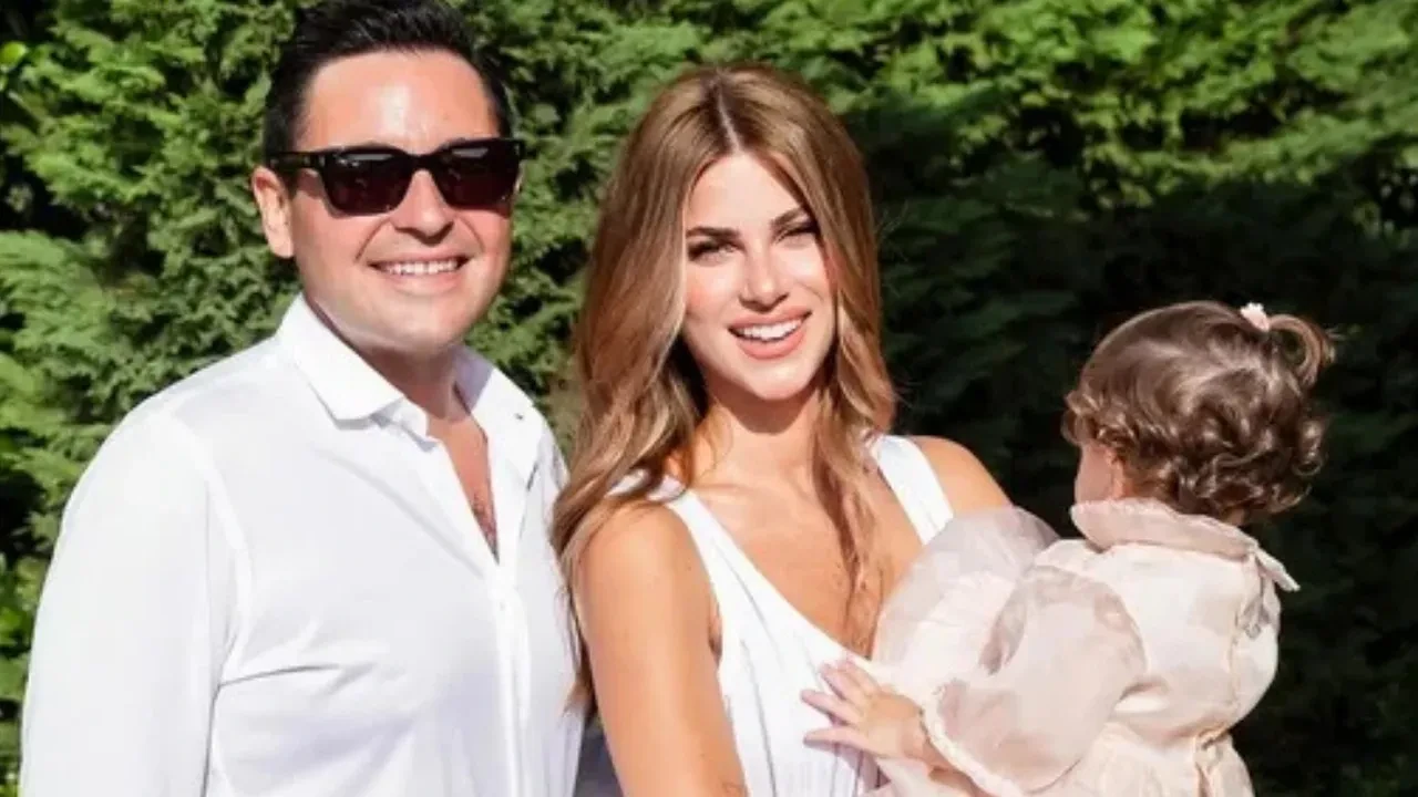Nazlı Sabancı’dan hamilelik pozu! Karnı burnunda ilk kare sosyal medyayı salladı
