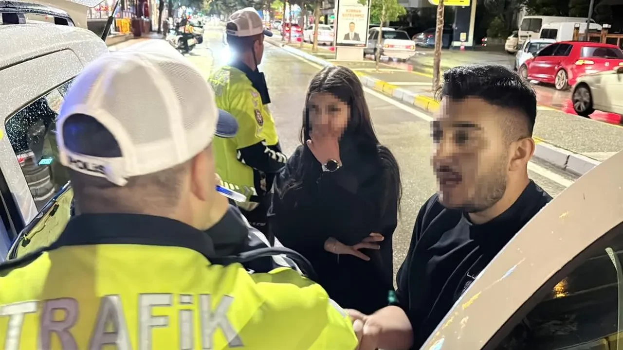 Polise önce yalvardı sonra küfürler edip kaçtı: O anlar kamerada