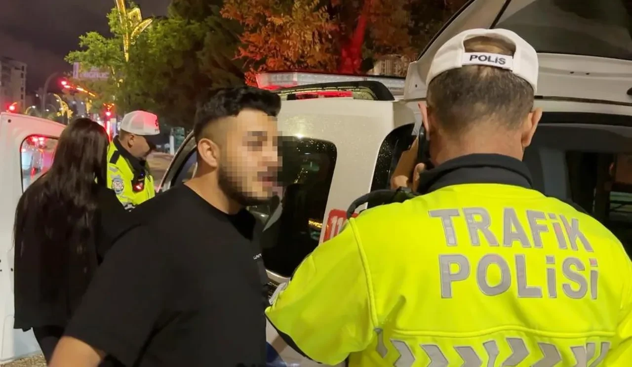 Polise önce yalvardı sonra küfürler edip kaçtı: O anlar kamerada