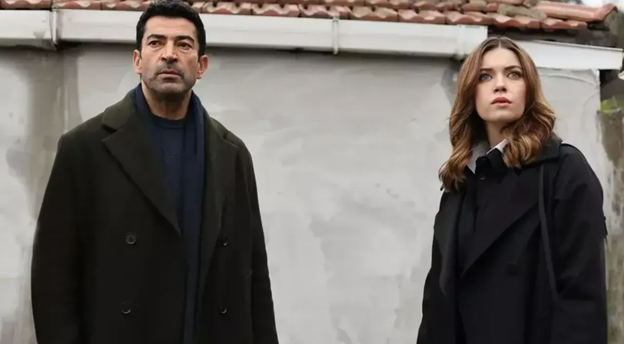 Sinem Kobal, A.B.İ dizisine mi geliyor? Afra Saraçoğlu yerine Sinem Kobal'ın geleceği iddiası gündemde