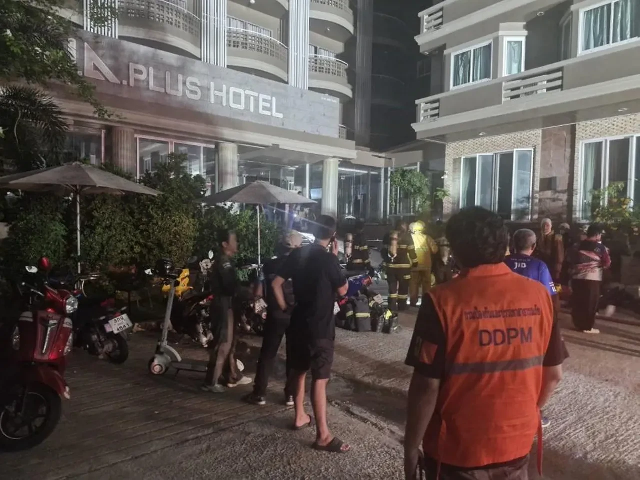 Tayland'ın turistik kenti Pattaya'da otel yangını: 4 yaralı, 240 kişi tahliye edildi
