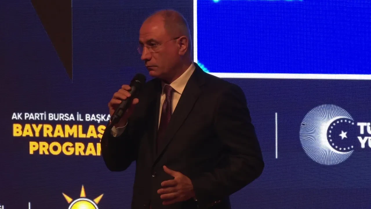 AK Parti’den CHP’ye sert eleştiri! Efkan Âlâ: Şikayet eden de edilen de CHP’li ama bizi görüyorlar