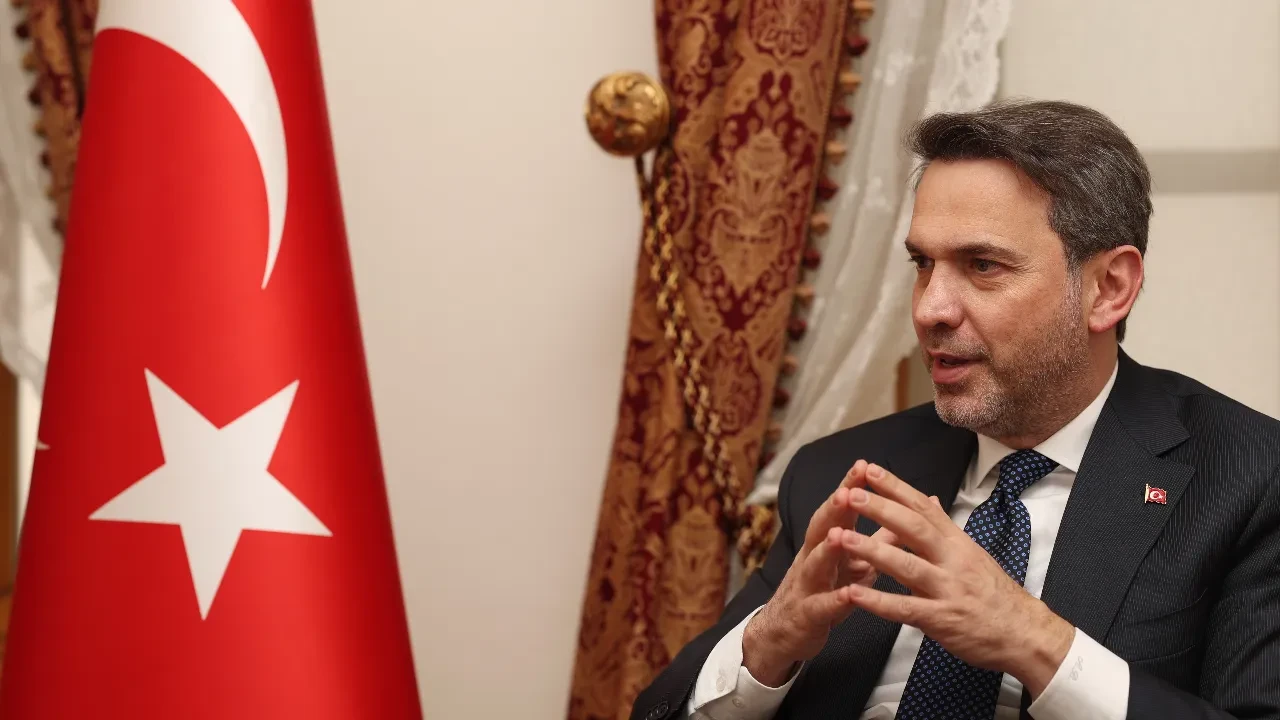 Akdeniz’de yeni dönem! Bakan Bayraktar 2028 için dev projeyi duyurdu