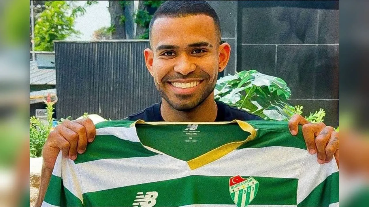 Bursaspor'da heyecanlandıran transfer! Juergen Elitim ile sözleşme imzalandı