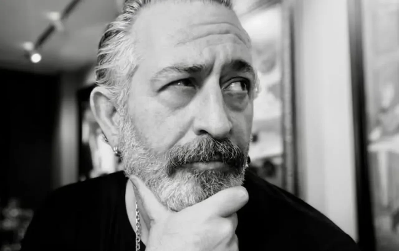 Cem Yılmaz'ın paylaşımı sosyal medyayı salladı! 53 yaşındaki ünlü komedyenin formda haline beğeni yağdı